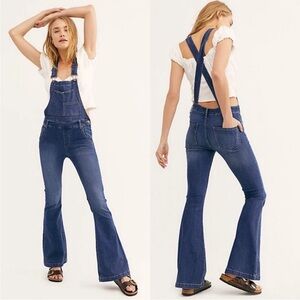 Free People Carly Flare Bell Bottom Overalls Denim Jean Blue Boho Hippie Size 27